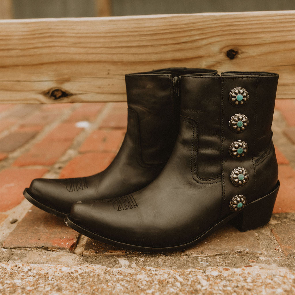 Cait Conchos Ankle Boot Black