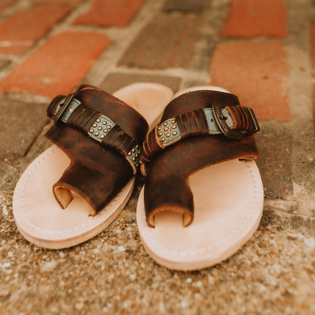 Brianna Sandal