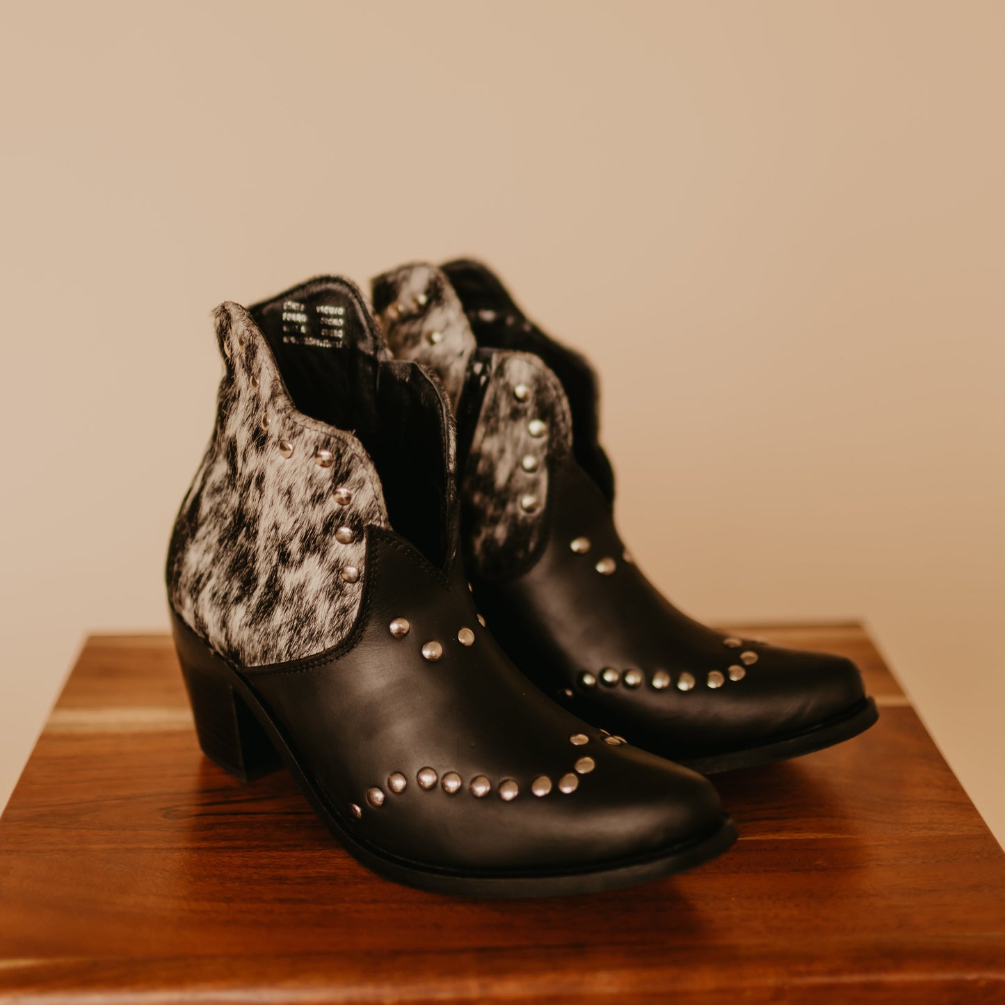 Georgia Studded Ankle Boot Black/Salt & Pepper