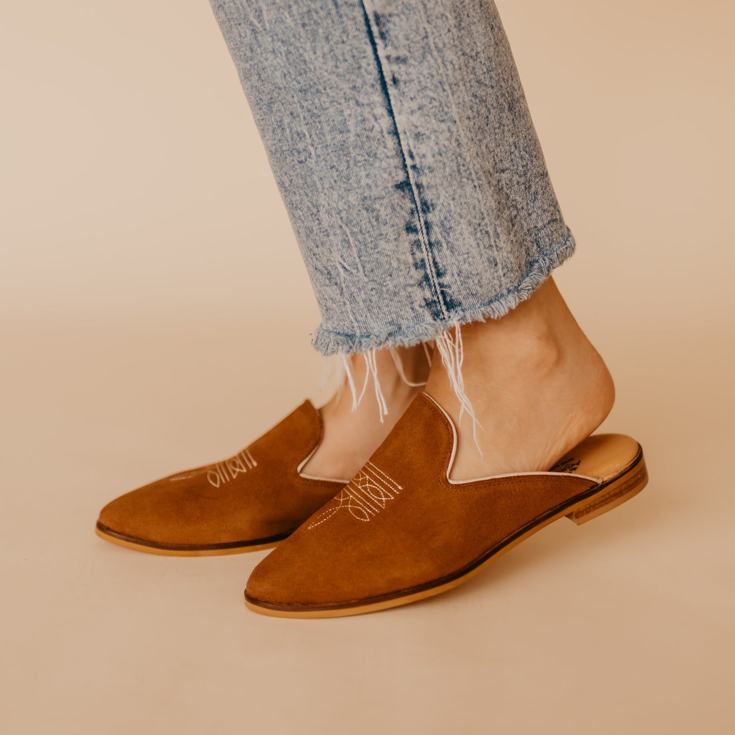 Adaire Western Mule Honey