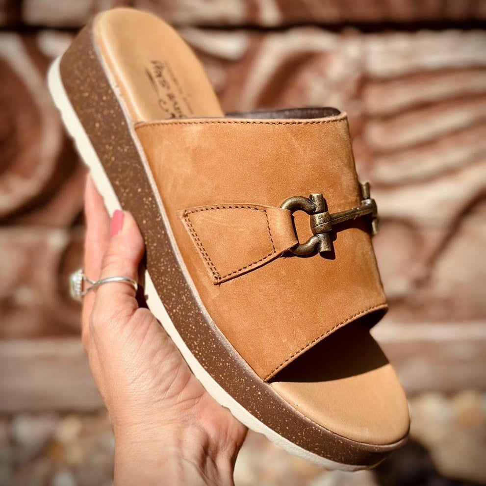 Abilene Wedge - 2 colors