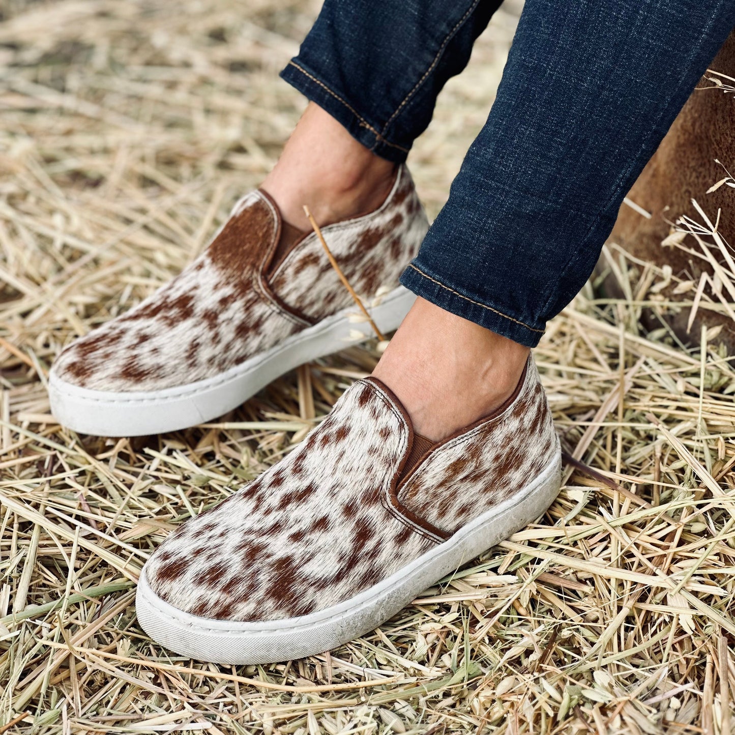 Utah Cowhide Tennis Chocolate