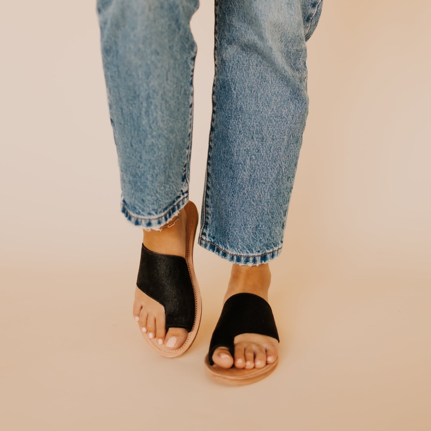 Tanya Cowhide Slides Black