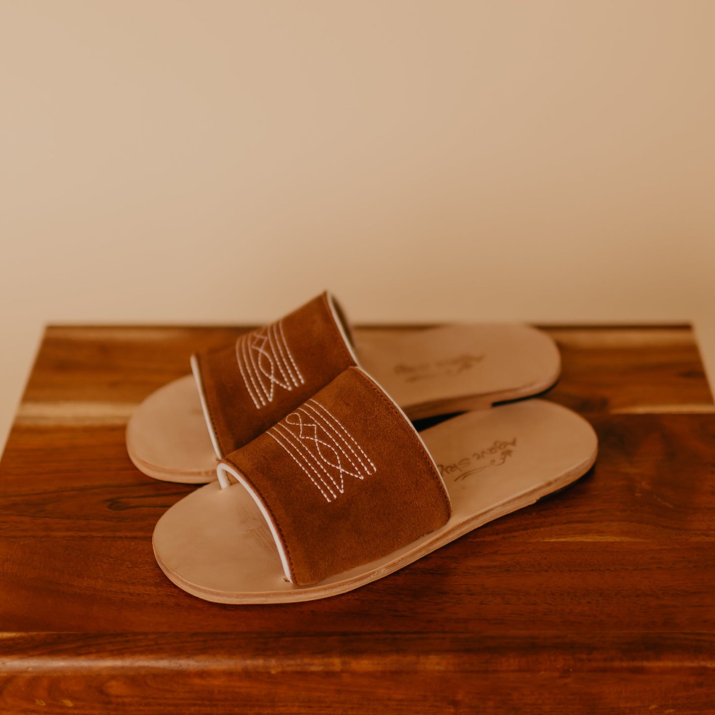 Nadia Western Slide - Rust/White