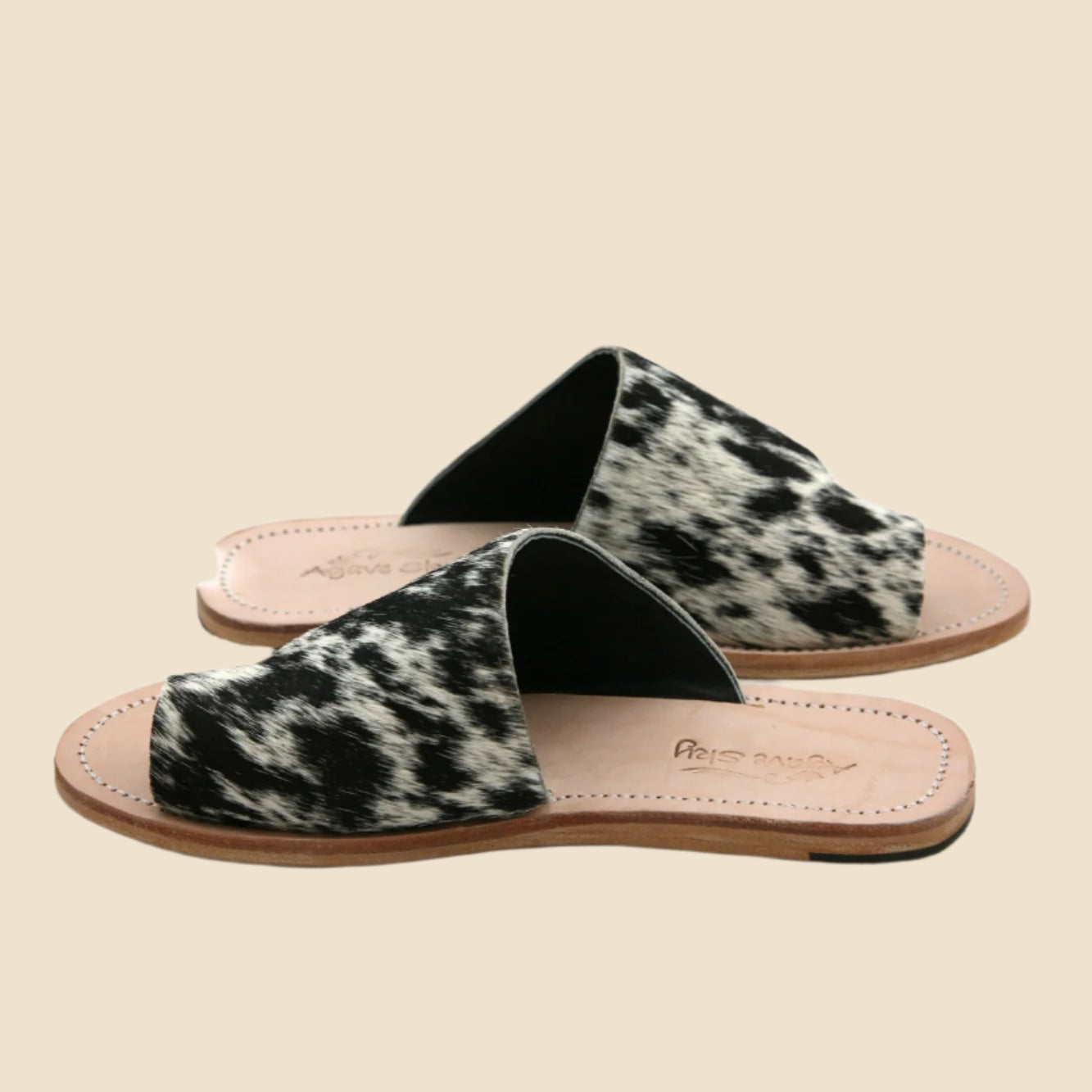 Tanya Cowhide Slide Salt & Pepper