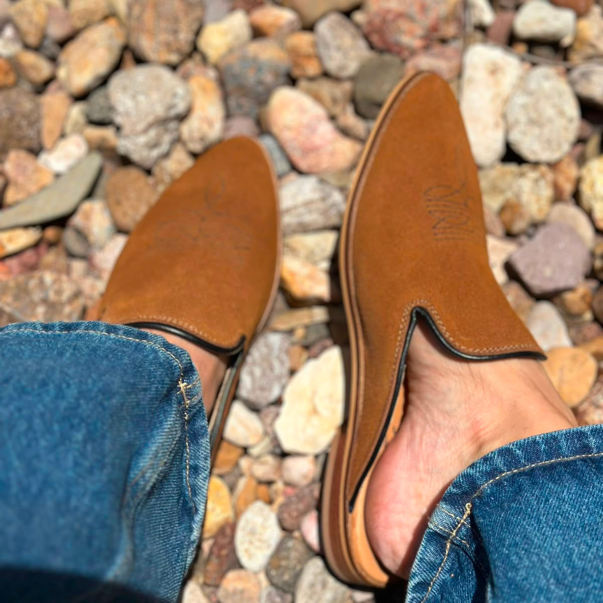 Adaire Western Mule Honey/Black